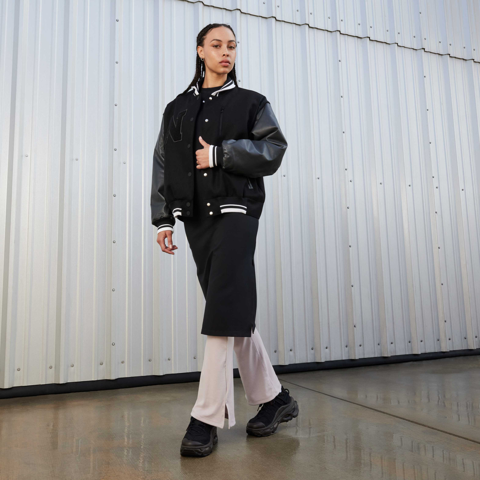 Кросівки жіночі Nike Air Max Flyknit Venture FD2110-001