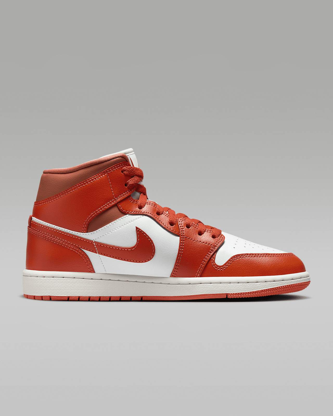 Кросівки жіночі Air Jordan 1 Mid Orange/White BQ6472-108