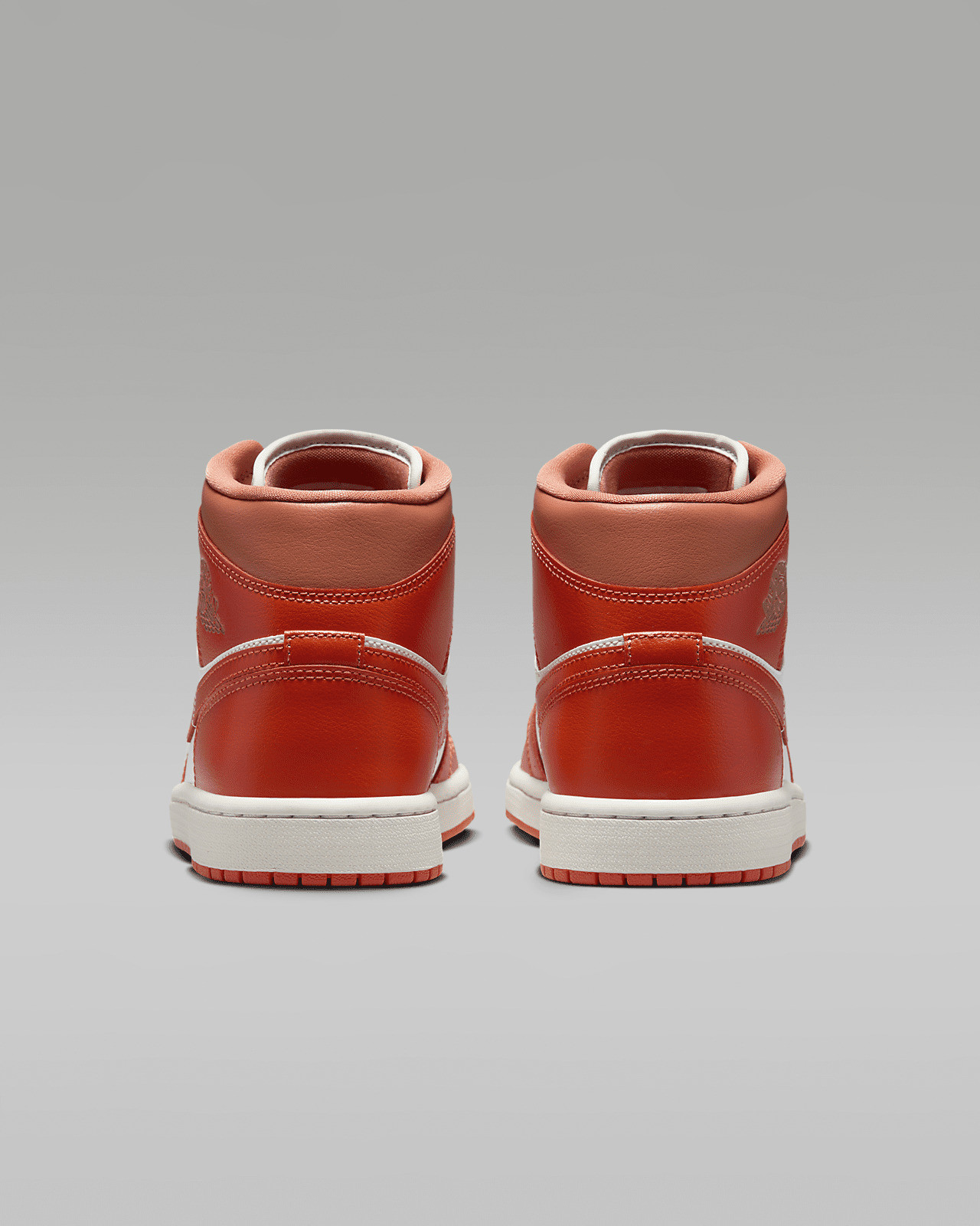 Кросівки жіночі Air Jordan 1 Mid Orange/White BQ6472-108