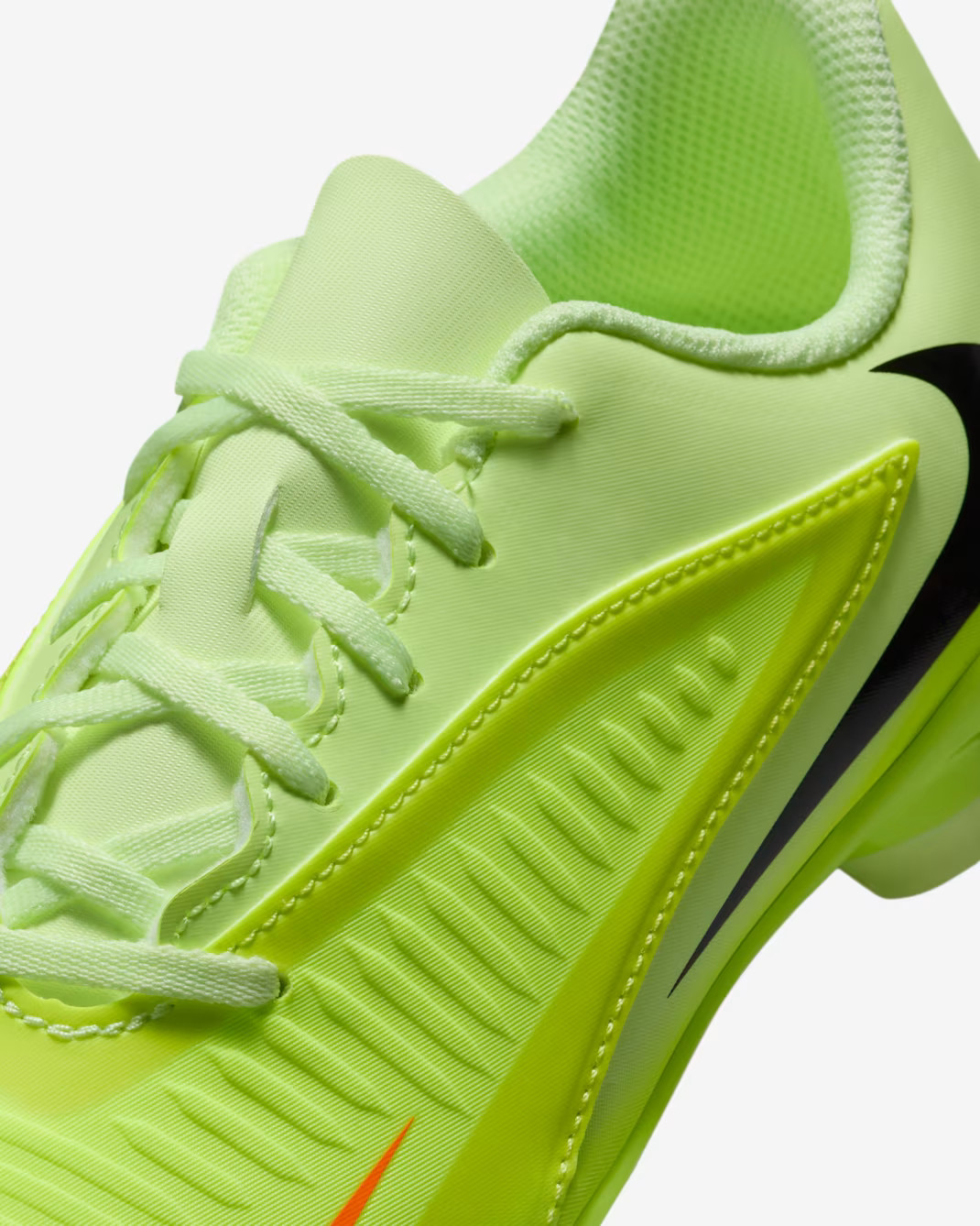 Бутси Nike JR PHANTOM 6 LOW CLUB FG/MG HM9202-800