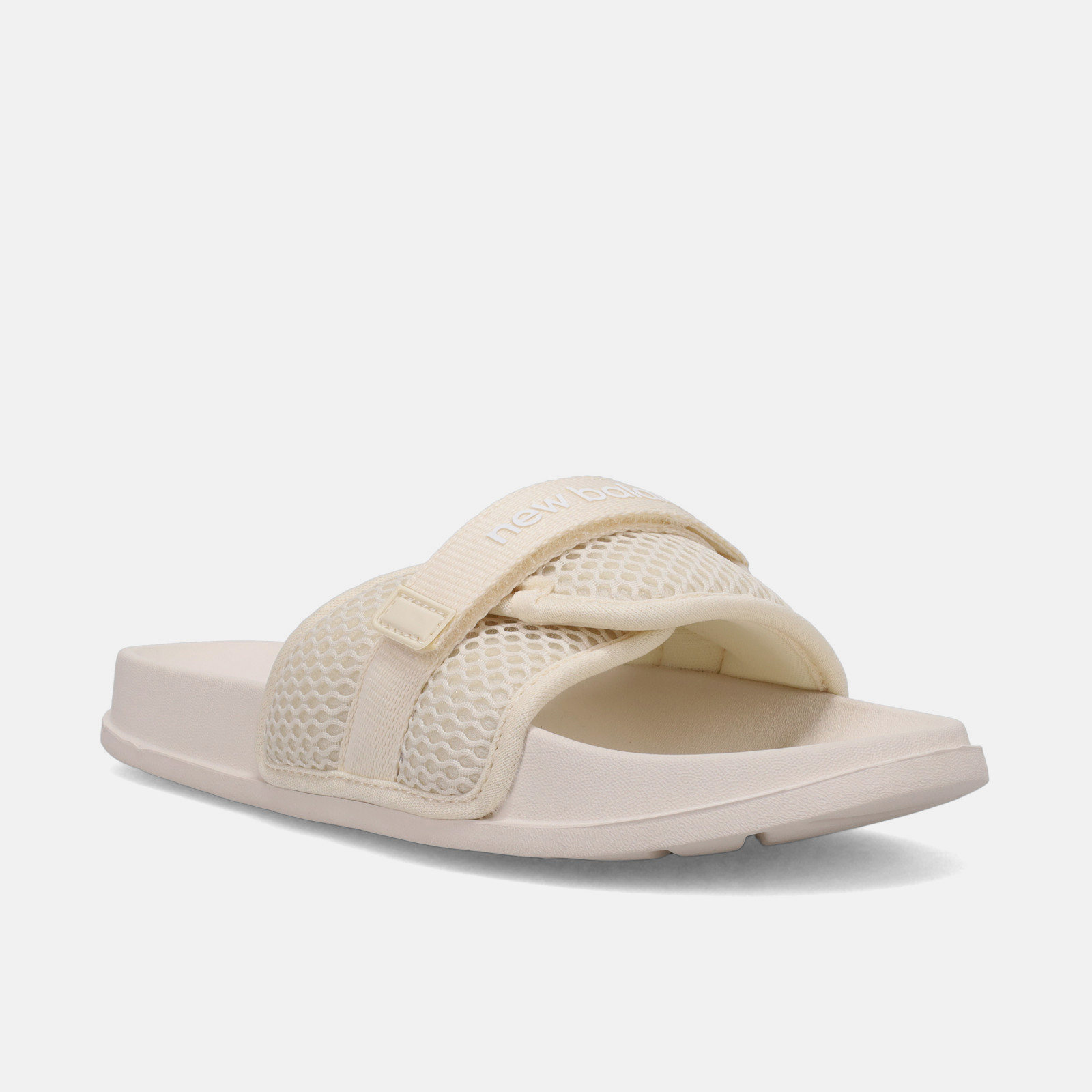 Тапочки жіночі New Balance 200V2 Beige SWA200F1 36.5 SWA200F1