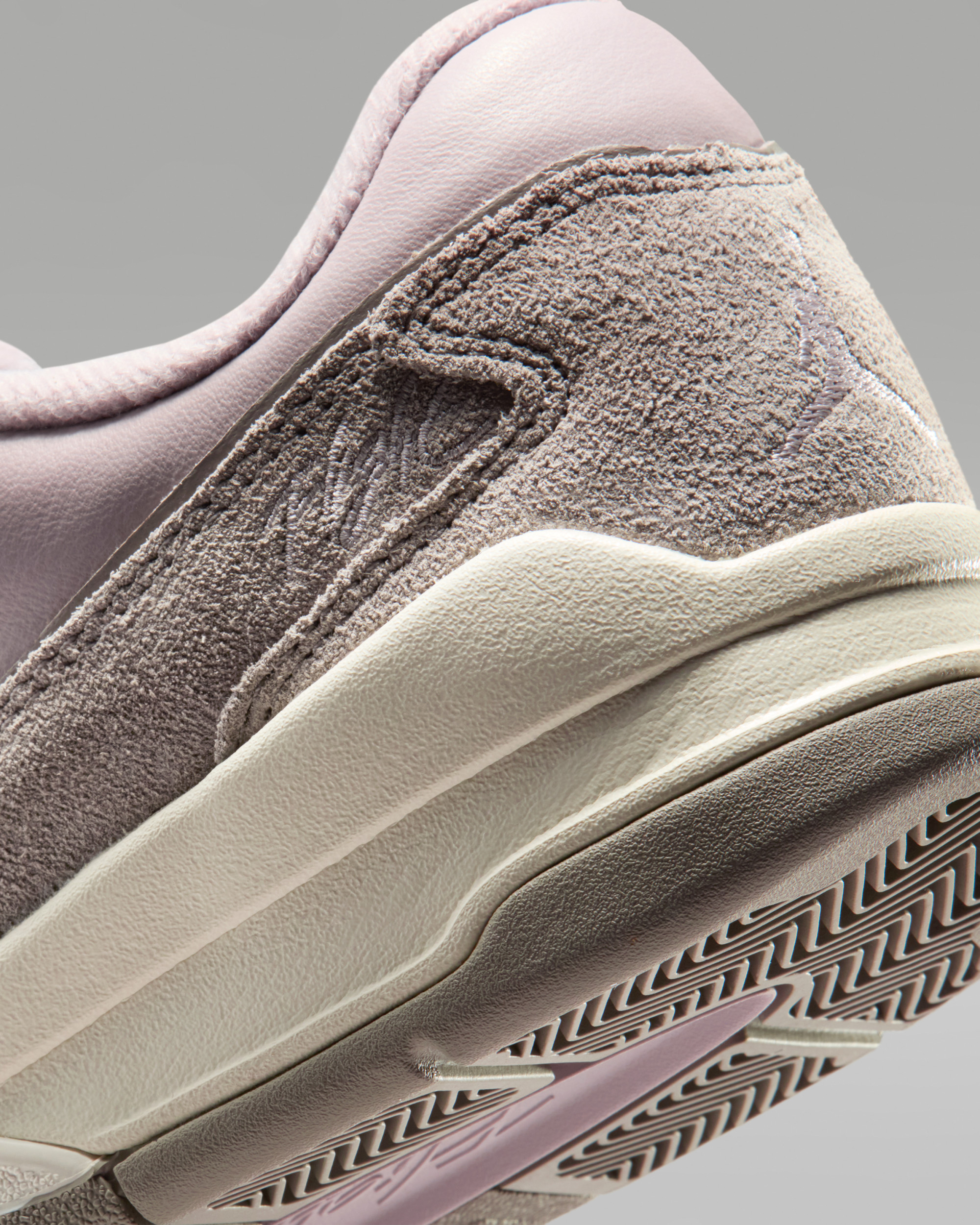 Кросівки Jordan WMNS FLIGHT COURT FZ9854-606