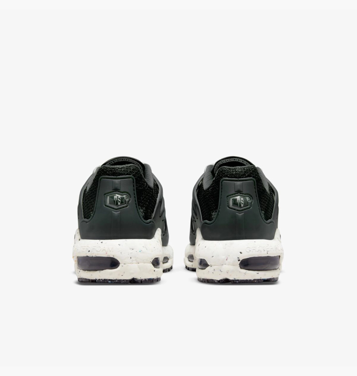 Кросівки NIKE AIR MAX TERRASCAPE PLUS BLACK DN4590-001