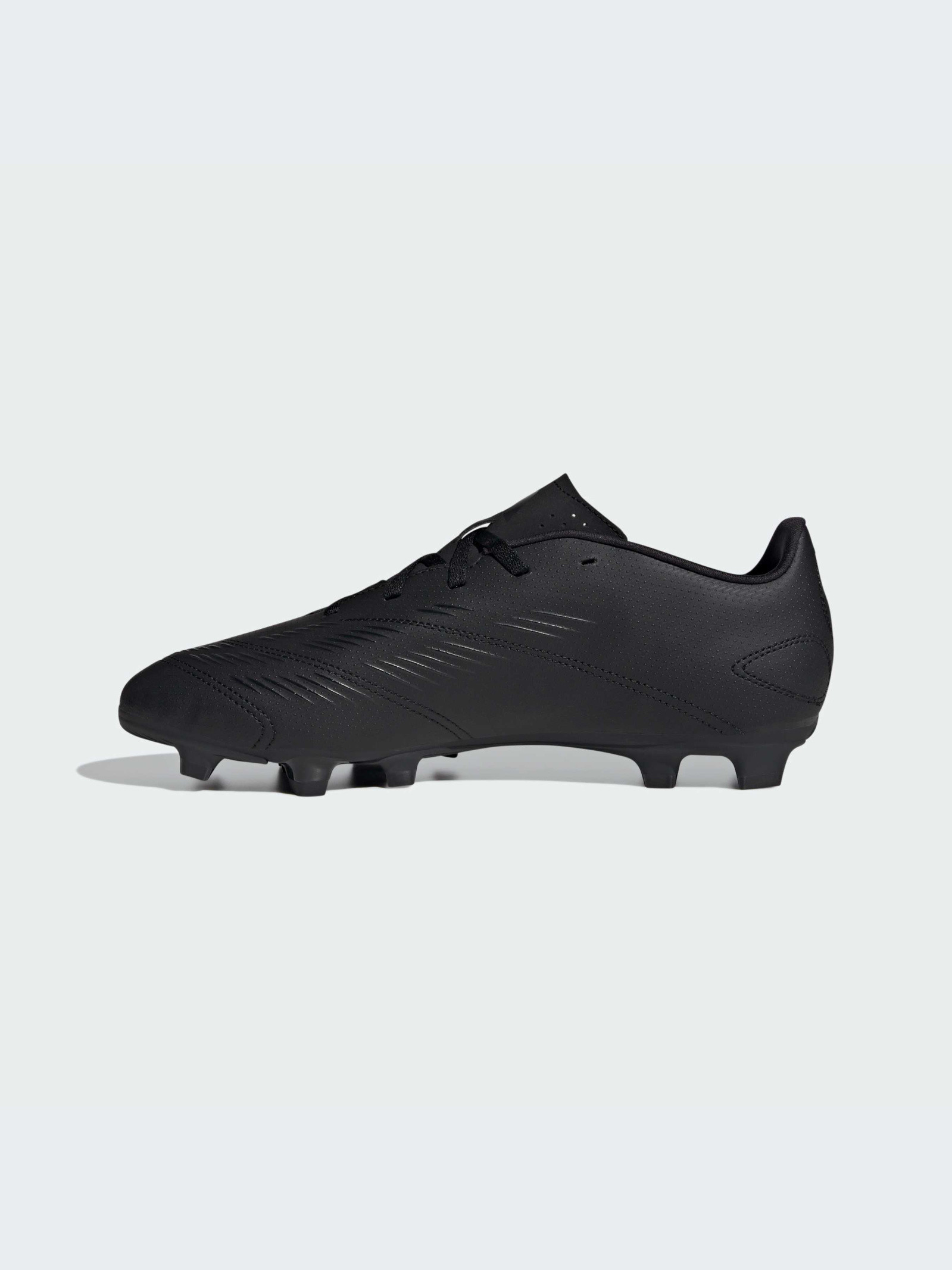 Бутси Adidas Predator Club Flexible IG7759