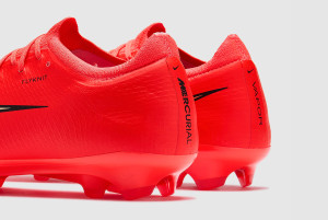 Бутси Nike VAPOR 17 PRO FG IF8512-600