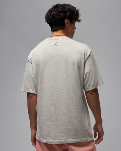 Футболка чоловіча Air Jordan Nc Comic Ss Crew Grey IF0784-050