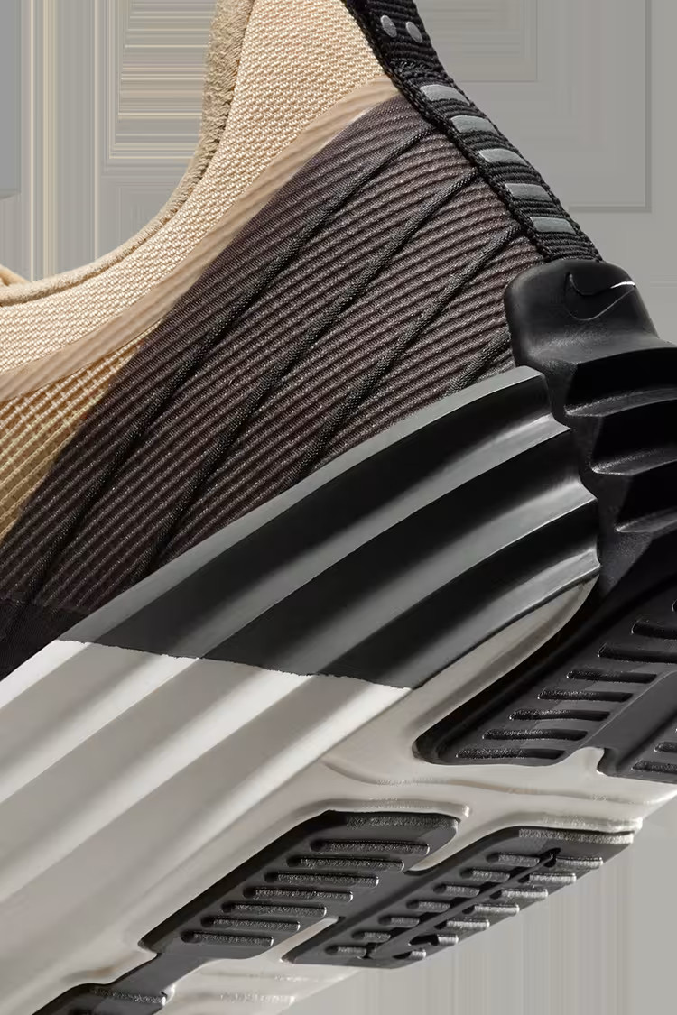 Кросівки Nike Lunar Roam DV2440-201