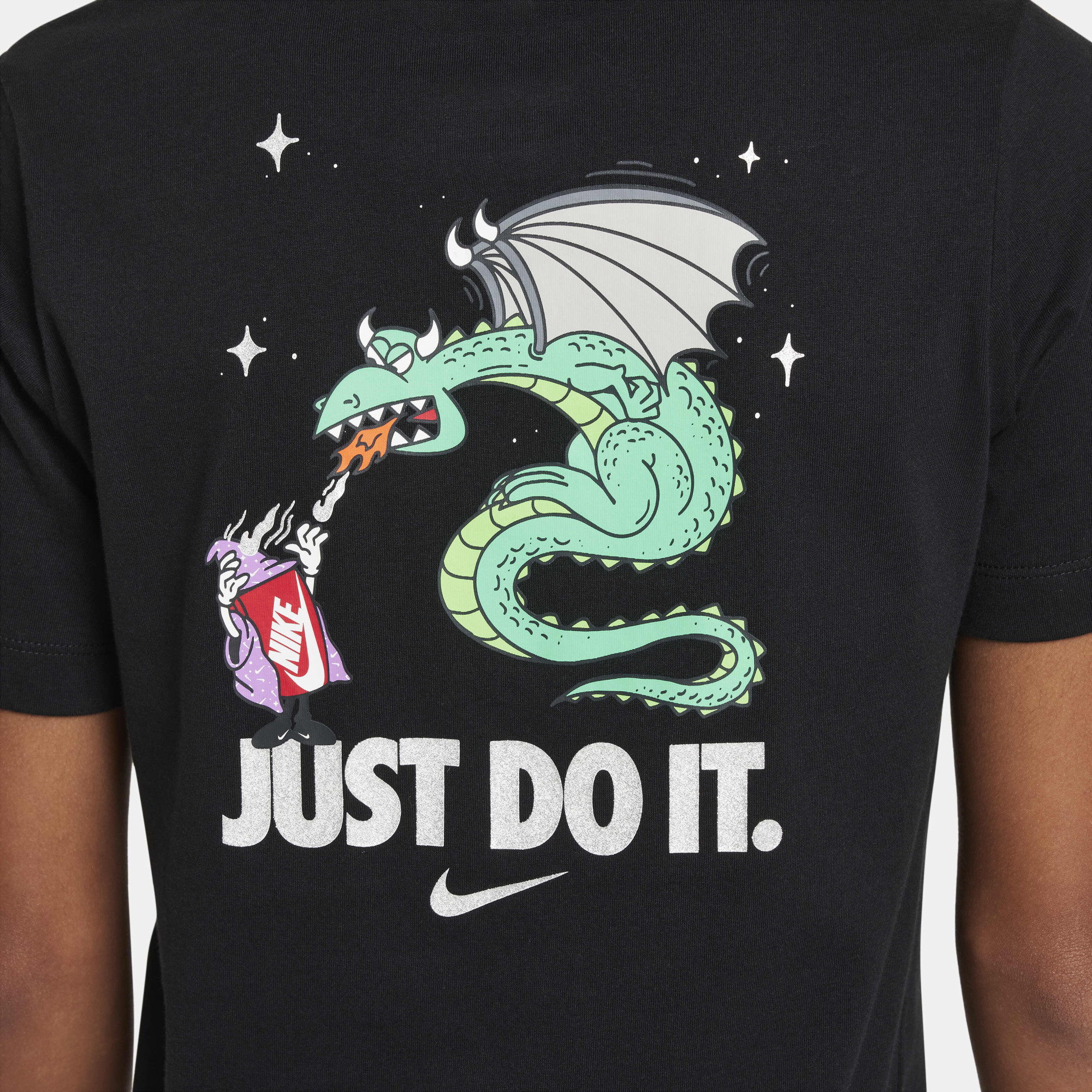 Футболка FN9616-010 Nike FN9616-010