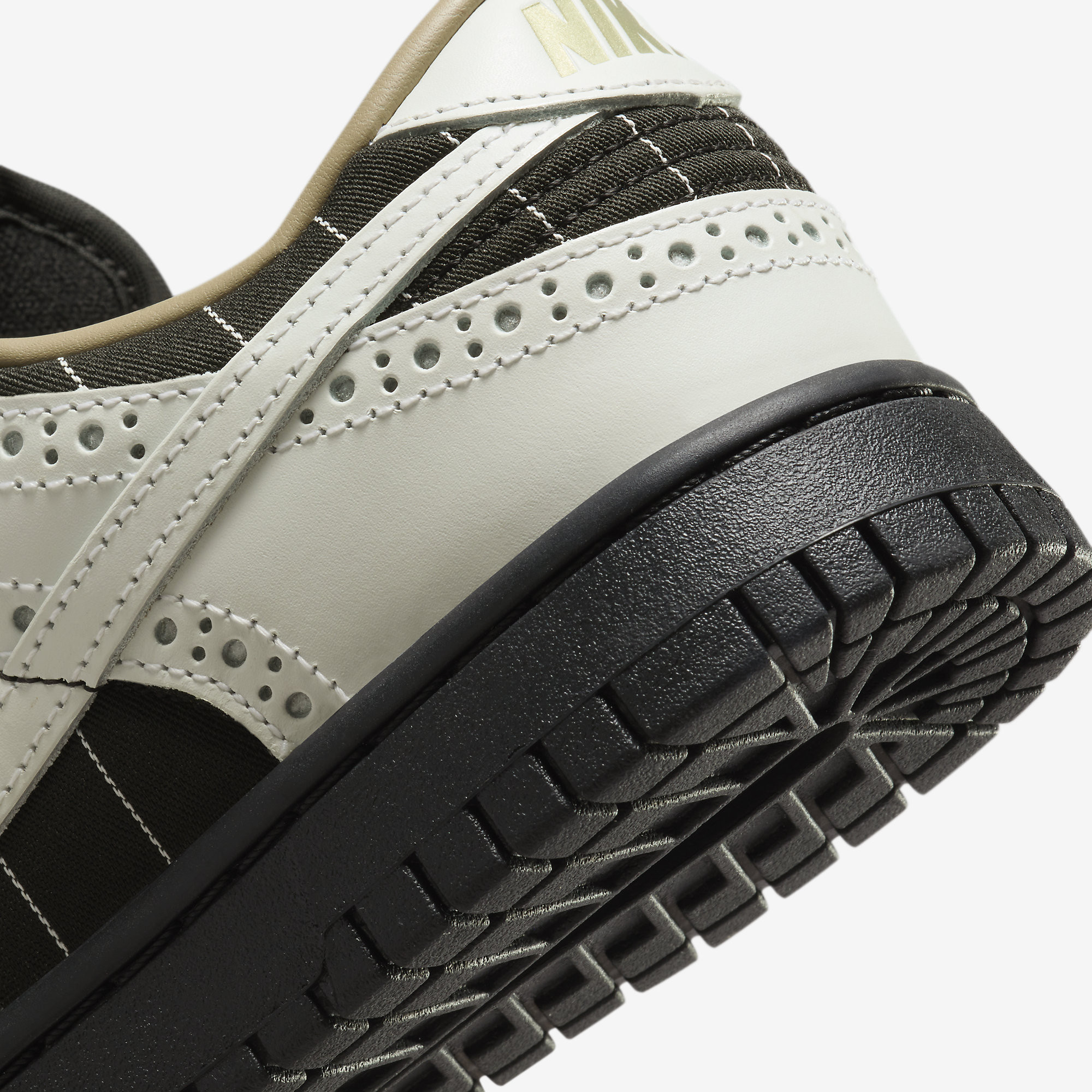 Кросівки Nike W FV3642-010