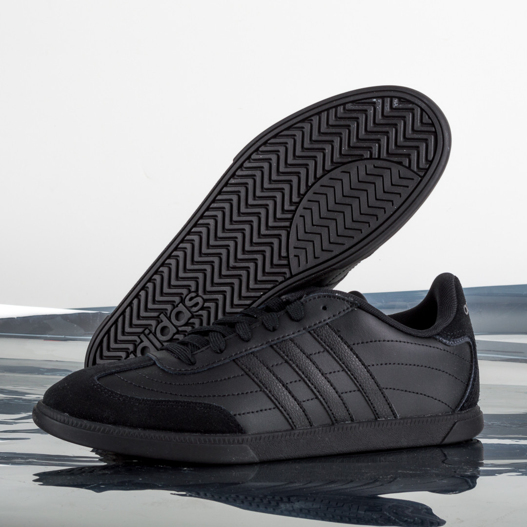 Кросівки Adidas OKOSU H02041