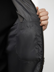 Куртка Vans WHITTLE SHERPA JACKET VN000JVTBLK1