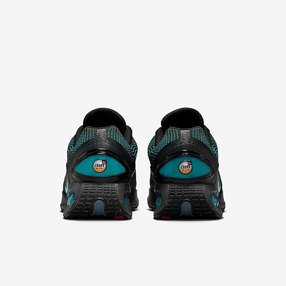 Кросівки Nike Air Max Dn Essential HV5235-001