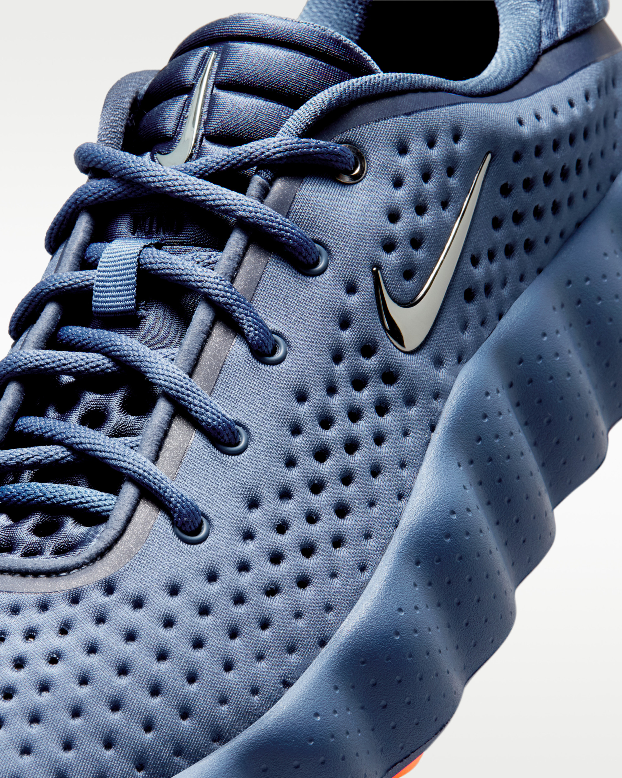 Кросівки Nike MIND 002 HQ4308-400