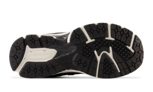 Кросівки New Balance 2002R Black (GS) GC2002BK