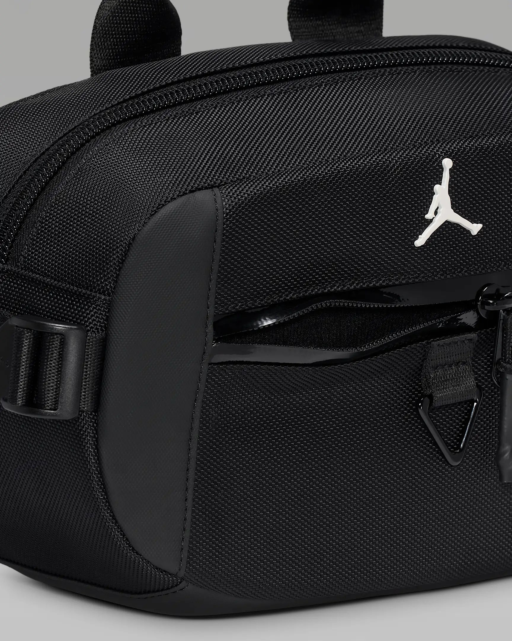 Сумка через плече Nike Air Jordan Sport Crossbody Bag UA9017-023