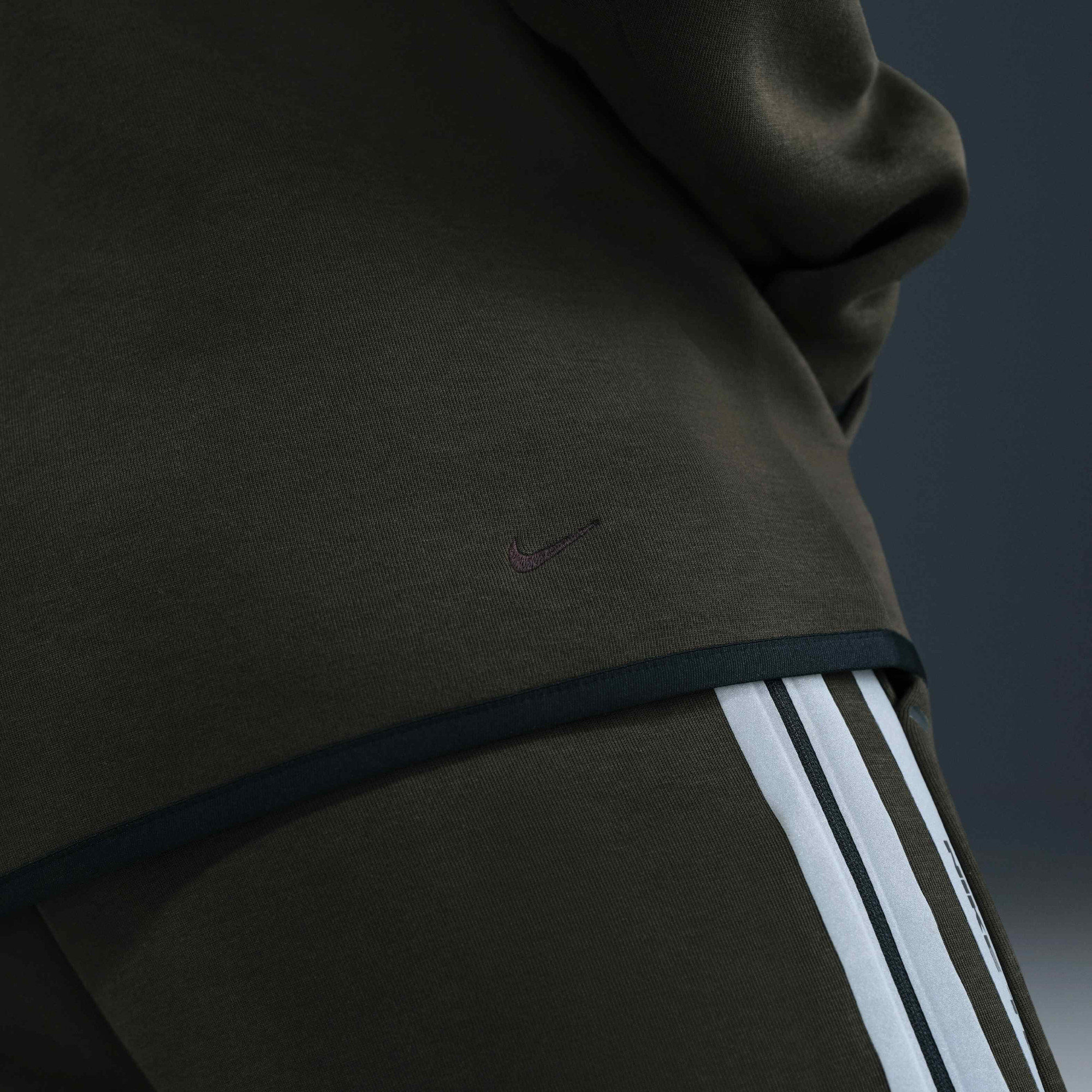 Толстовка Nike Tech Flc Wr Fz Reflec Olive IM6537-355