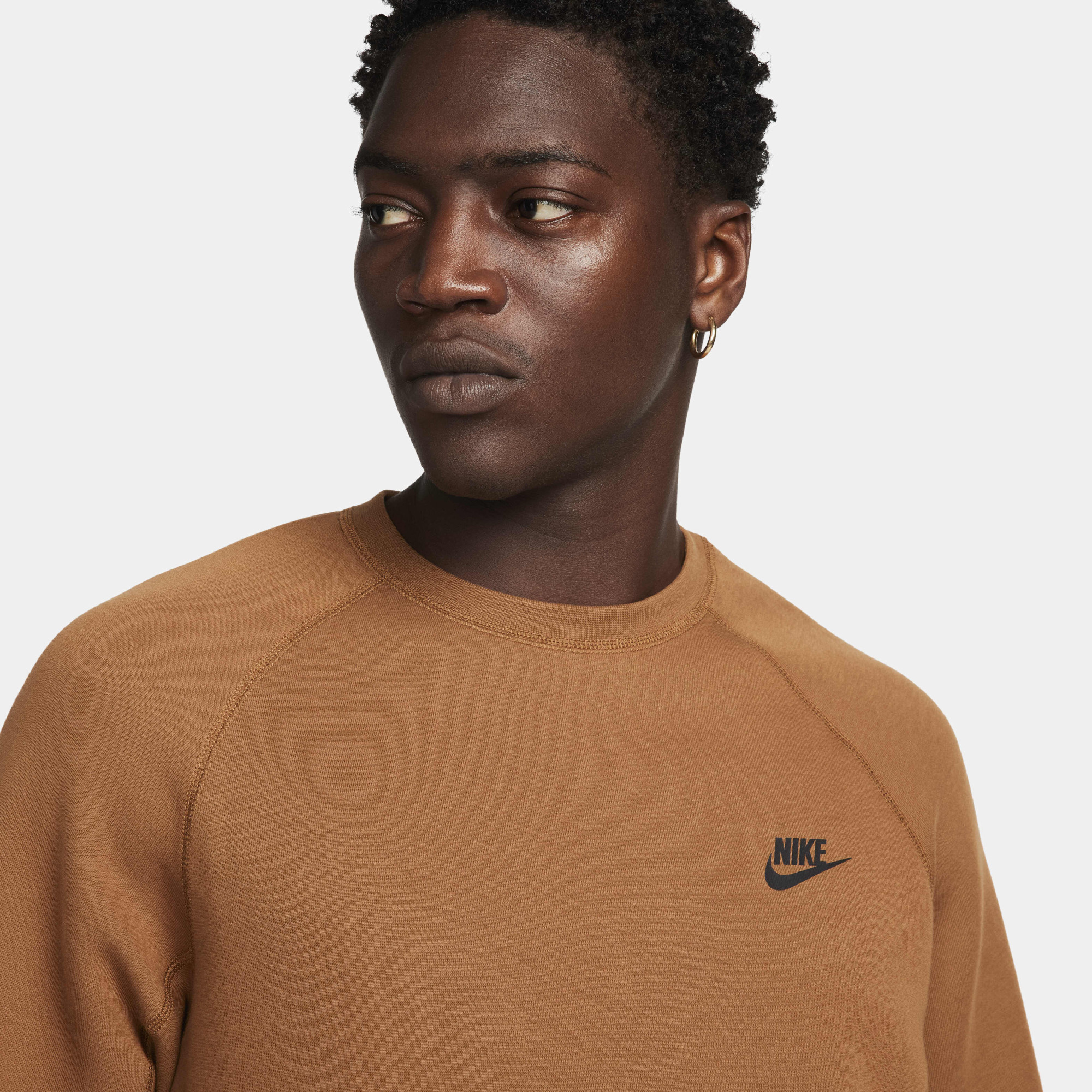 Світшот чоловічий Nike Sportswear Tech Fleece Crew Brown FB7916-281