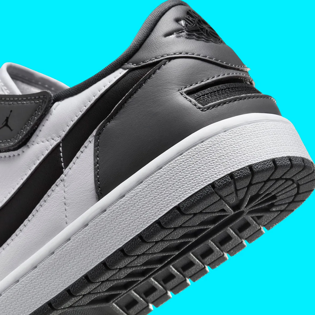 Кросівки AIR JORDAN 1 LOW FLYEASE DM1206-100