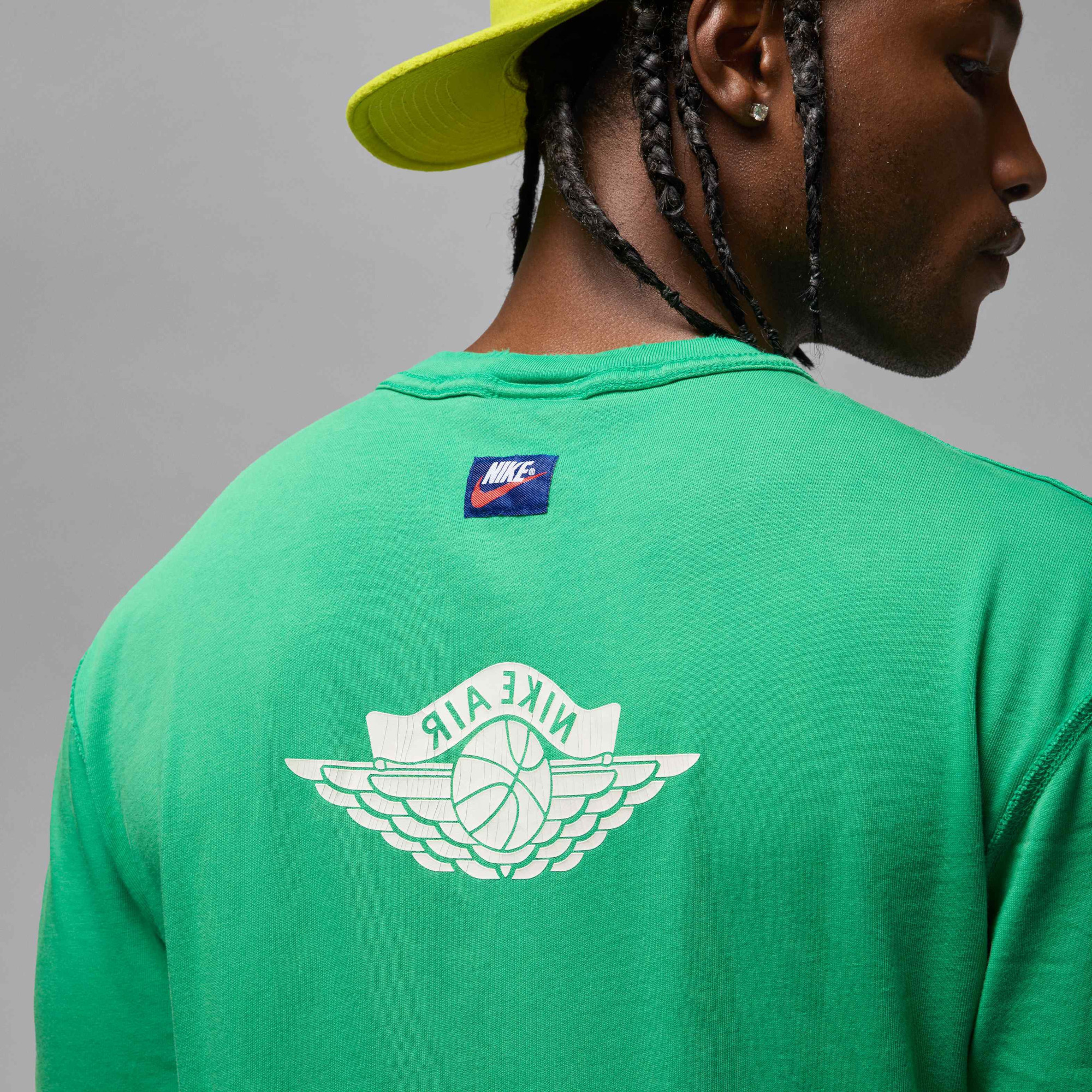 Футболка чоловіча Air Jordan Rare Air Wsh 85 Ss Crew Green IB3130-324