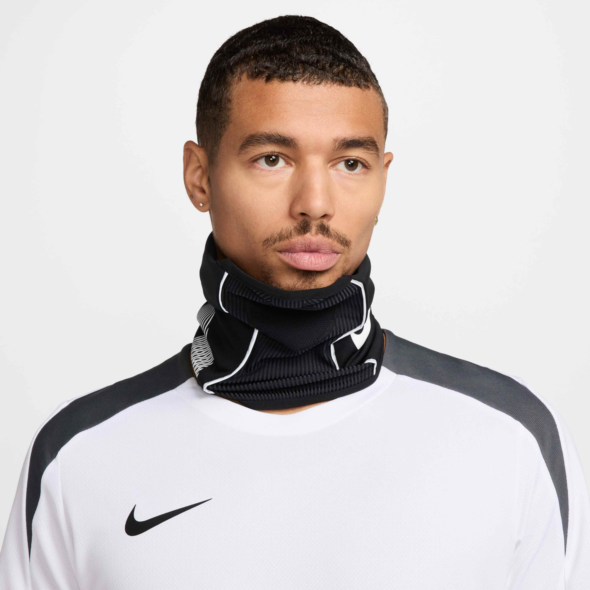Баф Nike DF ACDMY SNOOD HF0784-010