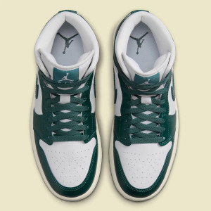 Кросівки Air Jordan 1 MiD White/Green BQ6472-133