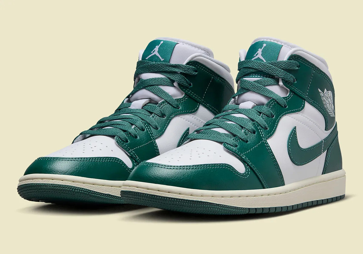 Кросівки Air Jordan 1 MiD White/Green BQ6472-133