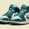 Кросівки Air Jordan 1 MiD White/Green BQ6472-133